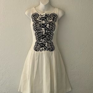 White House Black Market Fully Lined Sleeveless Dress With Pockets Sz 6